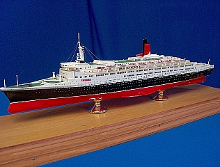 R.M.S._QUEEN_ELIZABETH_II_26